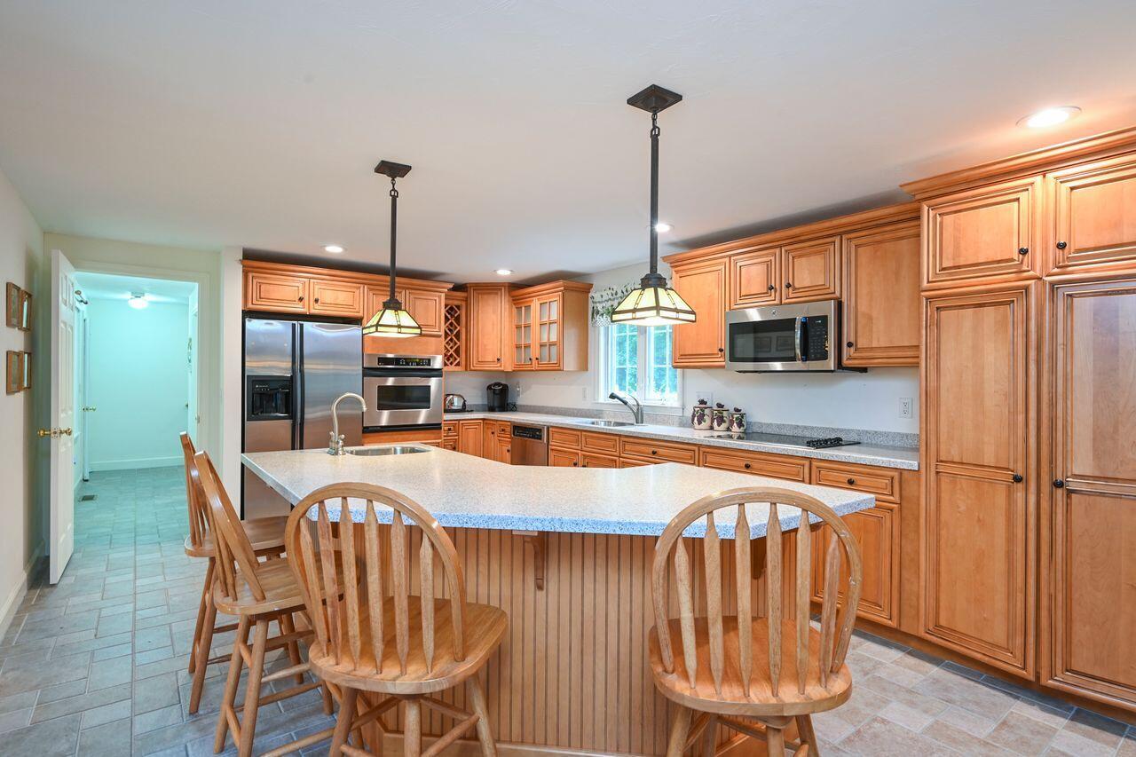 8 Harlow Farm Road Sagamore Beach, MA 02562 - Photo 15 of 39 DSC_7799