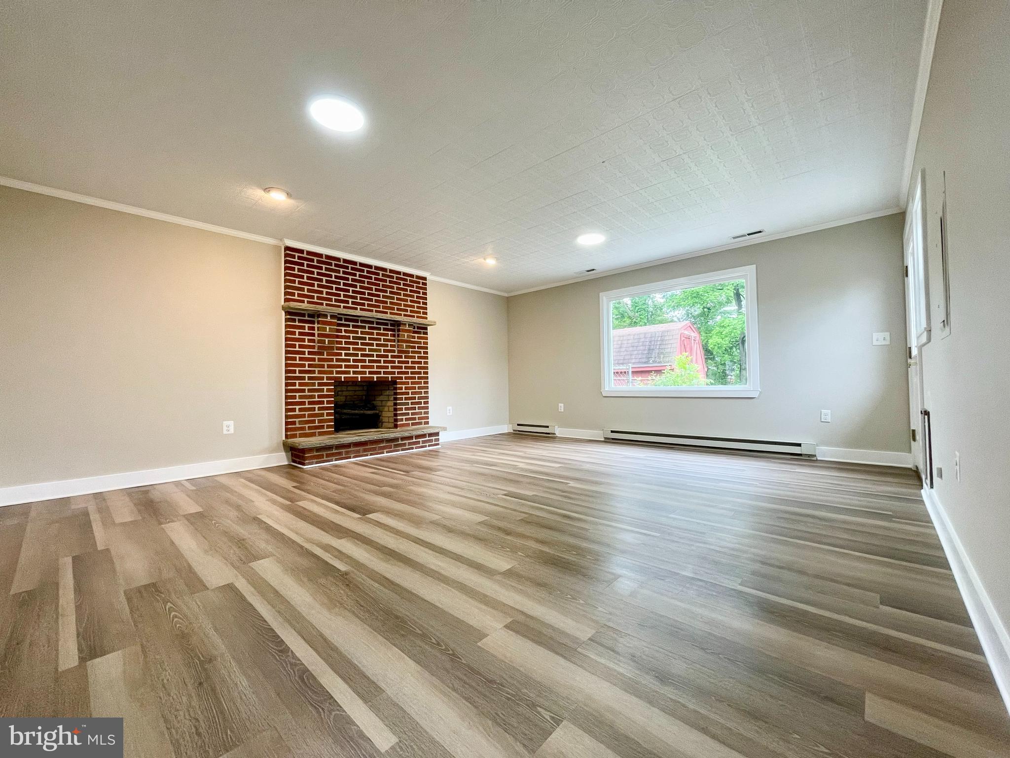 514 Military Road Frederick, MD 21702 - Photo 12 of 24 family room