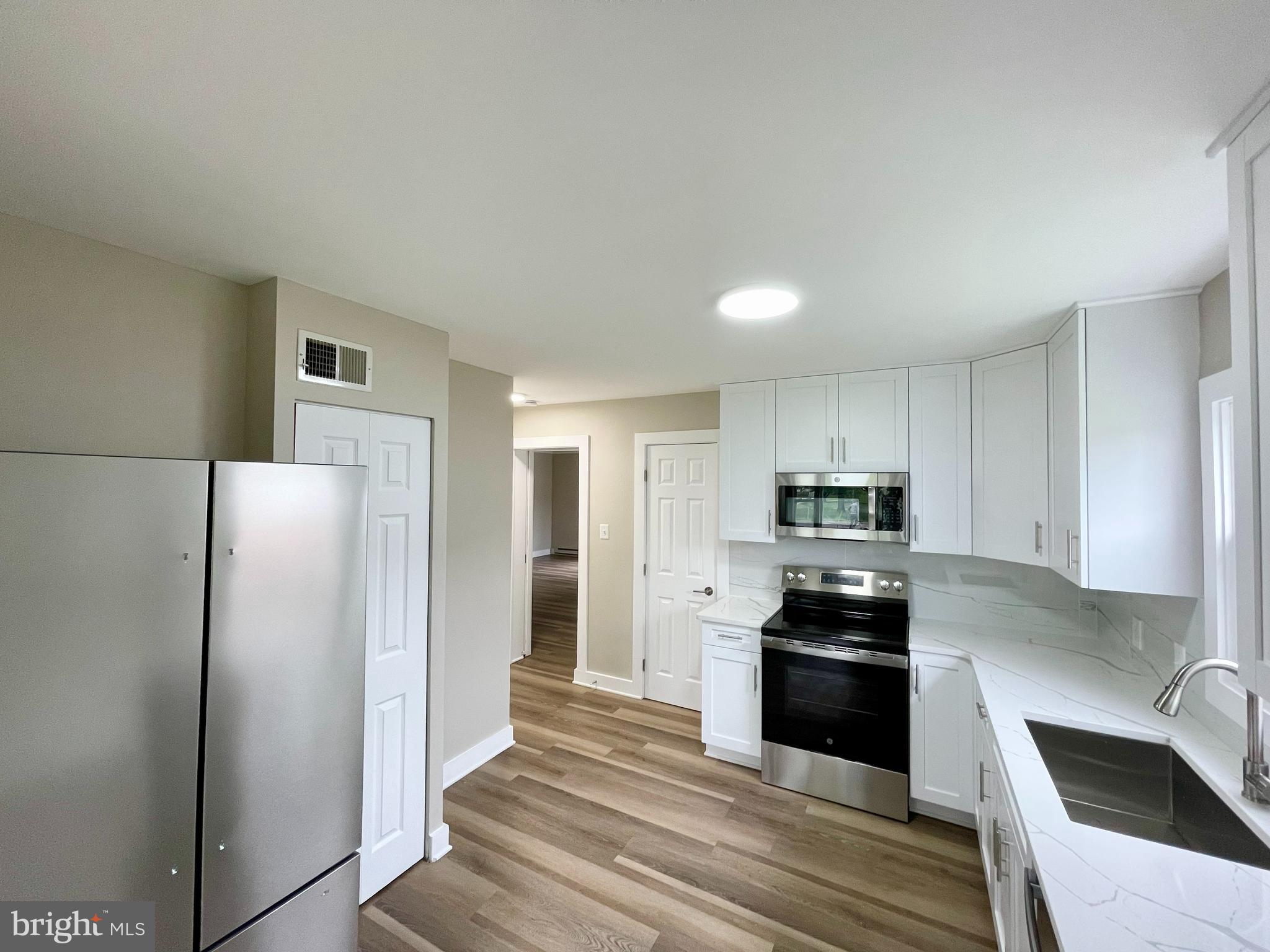 514 Military Road Frederick, MD 21702 - Photo 4 of 24 kitchen