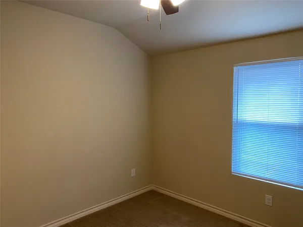 a view of empty room with window