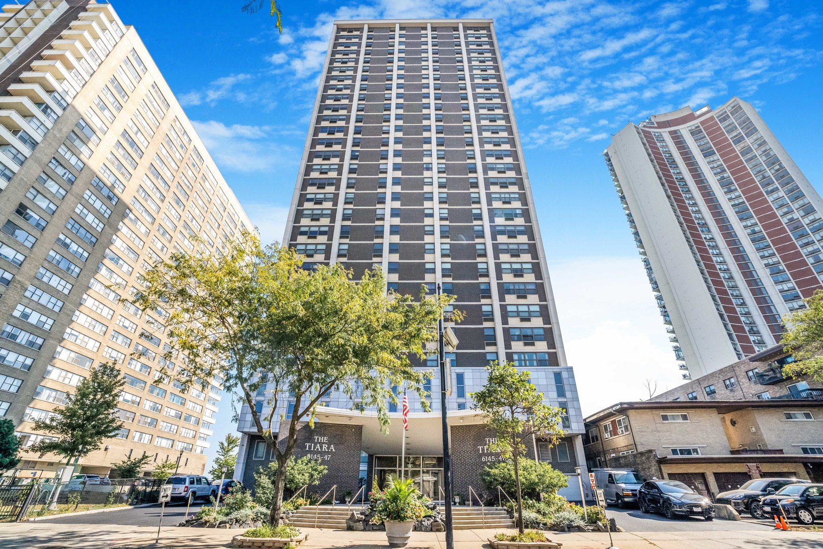 6147 North Sheridan Road, Unit 27A Chicago, IL 60660 - Photo 2 of 23