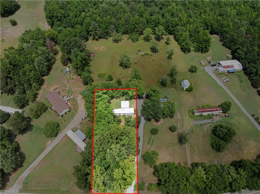 527 Riverview Road Lexington, NC 27292 - Photo 2 of 13