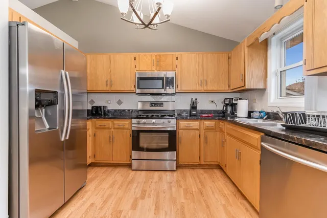 $2,600 | 2111 Lolo Pass Drive, Plainfield, IL 60586