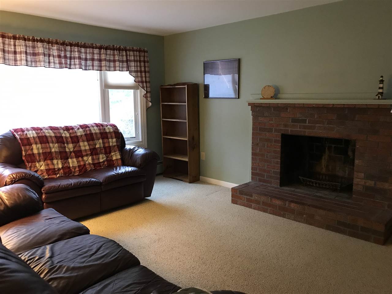 13 Coleridge Road Nashua, NH 03062 - Photo 7 of 17 Gallery Image 7