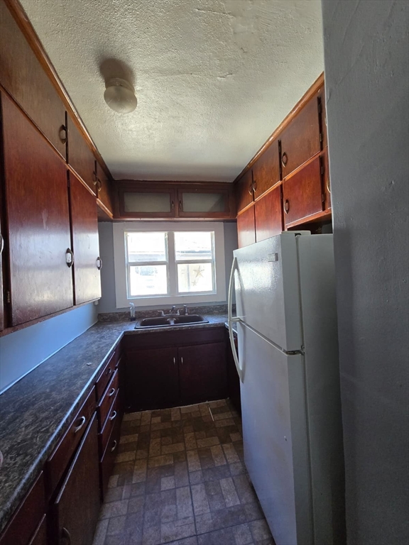 21 Chapel Street, Unit 2 Springfield, MA 01109 - Photo 4 of 12