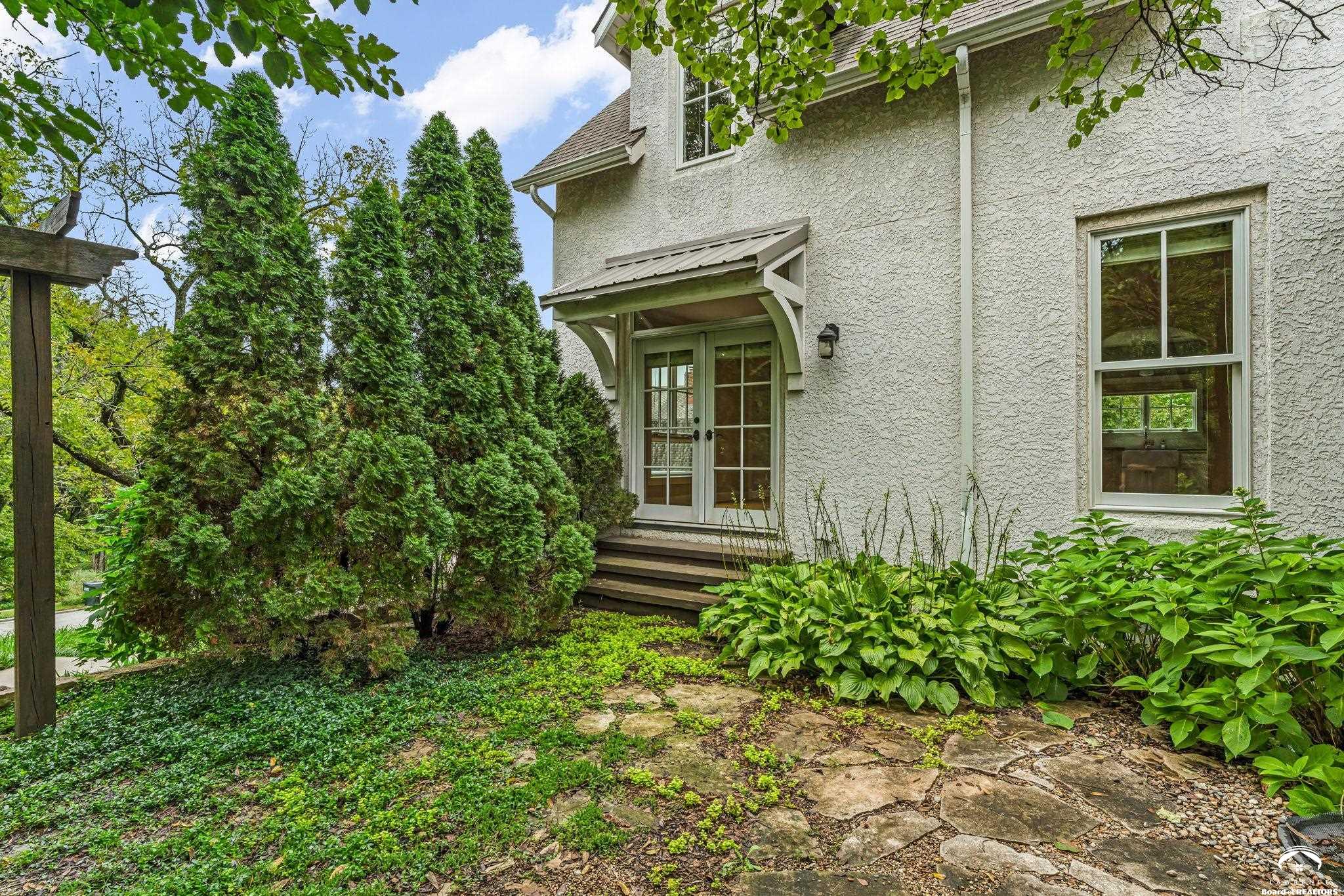 2812 Stratford Road Lawrence, KS 66049 - Photo 59 of 59 Gallery Image 59