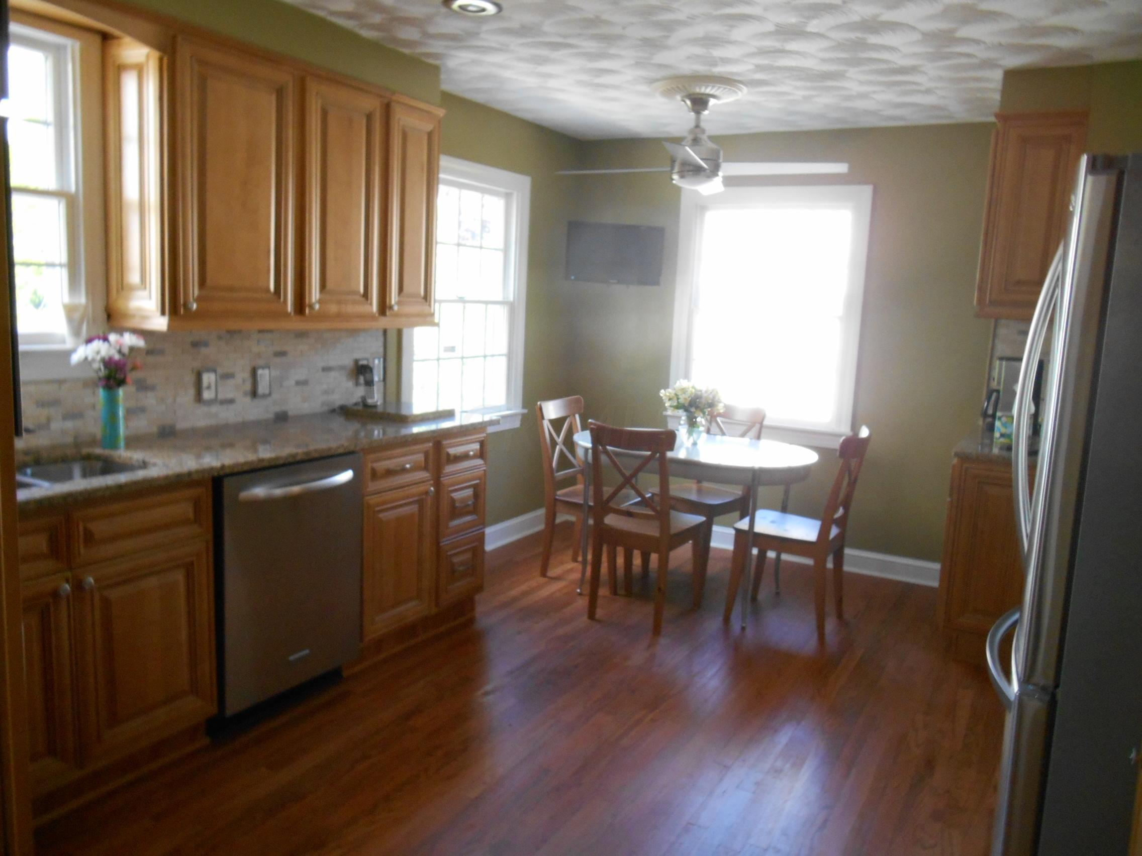 2692 York Road Columbus, OH 43221 - Photo 6 of 26