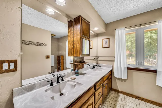 $599,990 | 4610 County Road 862, McKinney, TX 75071