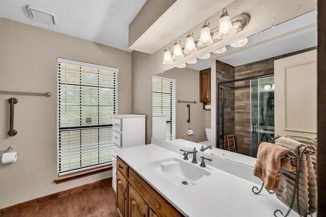 $599,990 | 4610 County Road 862, McKinney, TX 75071