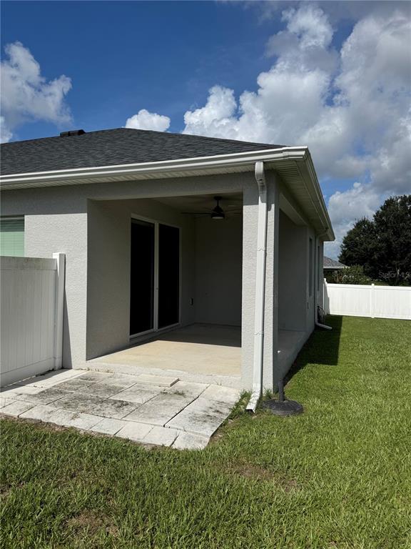 5515 Southeast 91st Street Ocala, FL 34480 - Photo 7 of 40 a front view of house with yard