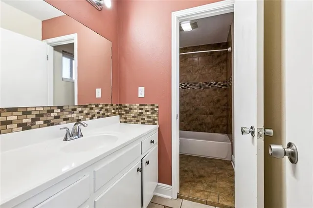 $250,000 | 700 Heritage Avenue, Terrytown, LA 70056