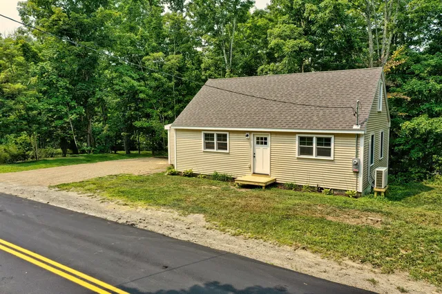 $299,000 | 39 High Street, Freedom, ME 04941