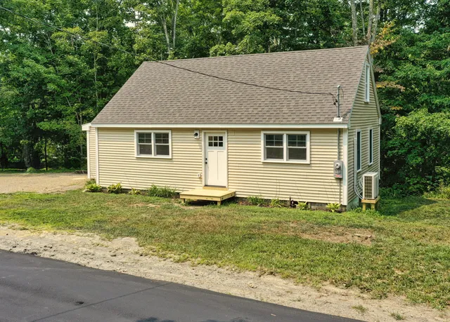 $299,000 | 39 High Street, Freedom, ME 04941