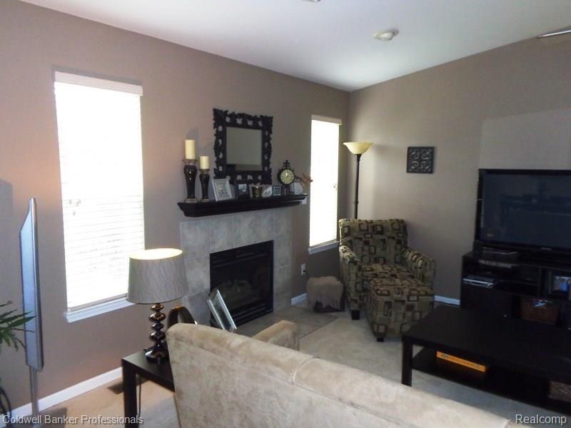 7220 Homestead Road Ypsilanti, MI 48197 - Photo 15 of 32 Family Room 2.jpg