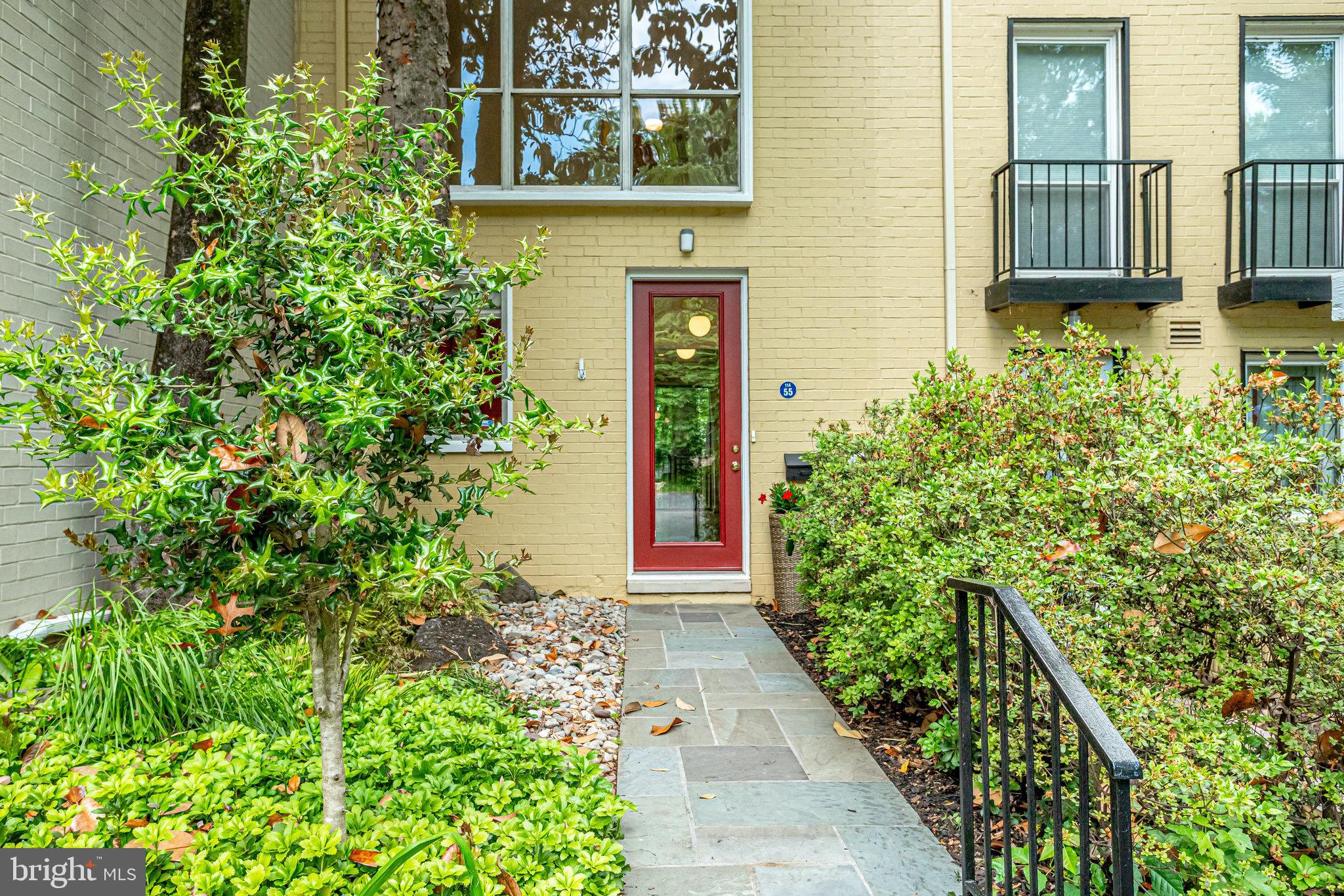 11455 Waterview Cluster Reston, VA 20190 - Photo 3 of 74 Flagstone Walkway