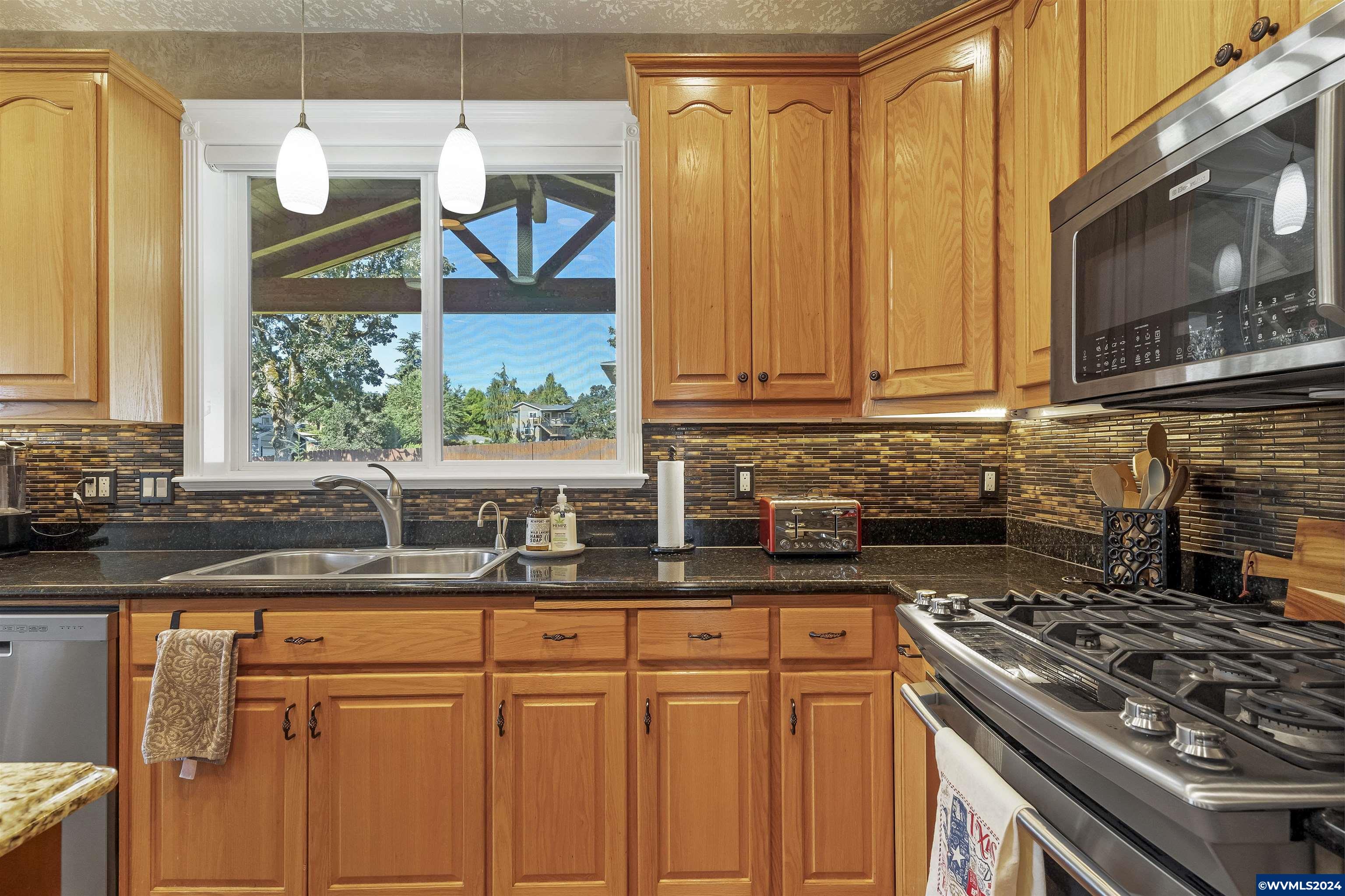 2225 Simmons Street Northwest Salem, OR 97304 - Photo 26 of 42 Gallery Image 26