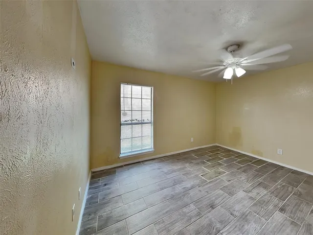 $1,700 | 422 Dollins Street, Cedar Hill, TX 75104