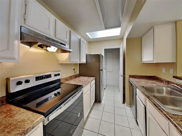 $1,700 | 422 Dollins Street, Cedar Hill, TX 75104