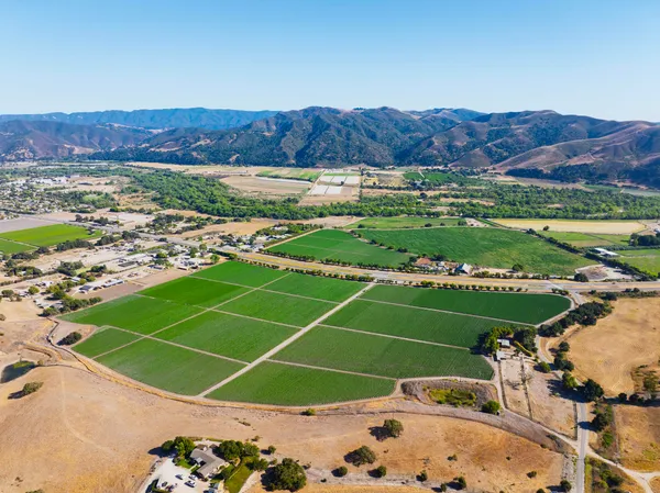 $7,750,000 | 1050 West Highway 246, Buellton, CA 93427