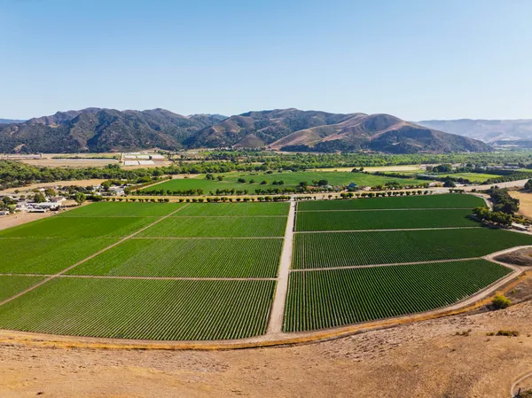 $7,750,000 | 1050 West Highway 246, Buellton, CA 93427