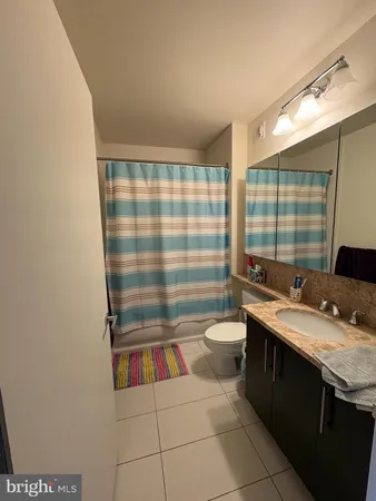 $3,400 | 1425 Locust Street, Unit 9C, Philadelphia, PA 19102