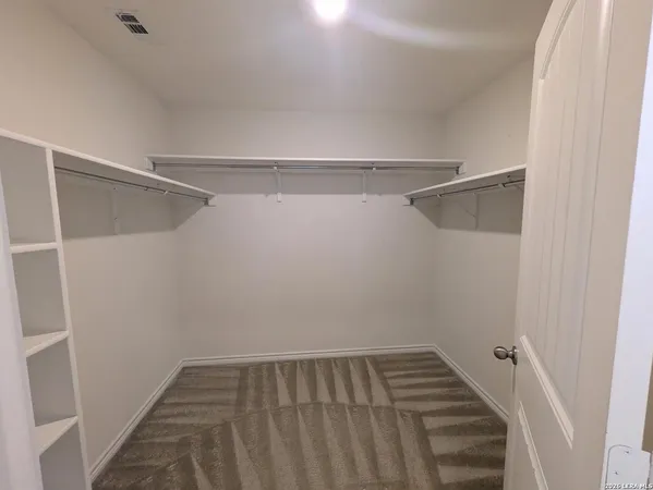 $1,900 | 7967 Hanging Branch, San Antonio, TX 78253