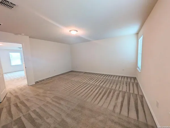 $1,900 | 7967 Hanging Branch, San Antonio, TX 78253