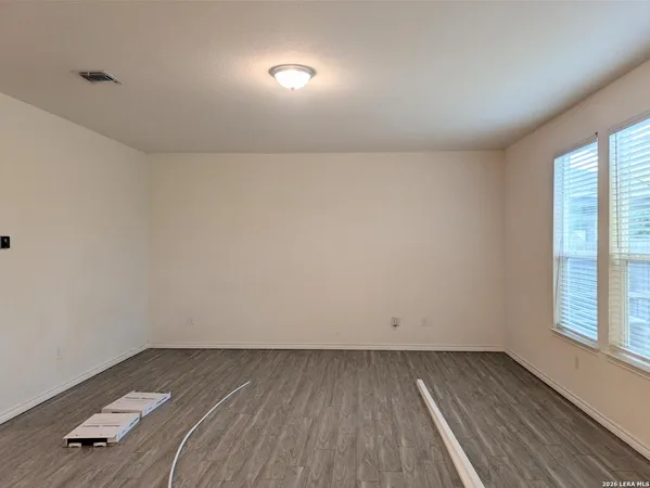 $1,900 | 7967 Hanging Branch, San Antonio, TX 78253