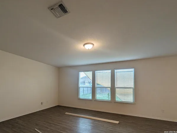 $1,900 | 7967 Hanging Branch, San Antonio, TX 78253