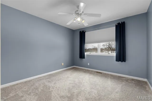 $500,000 | 22121 Glen Ellen Cove, Warrenton, MO 63383