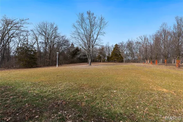 $500,000 | 22121 Glen Ellen Cove, Warrenton, MO 63383