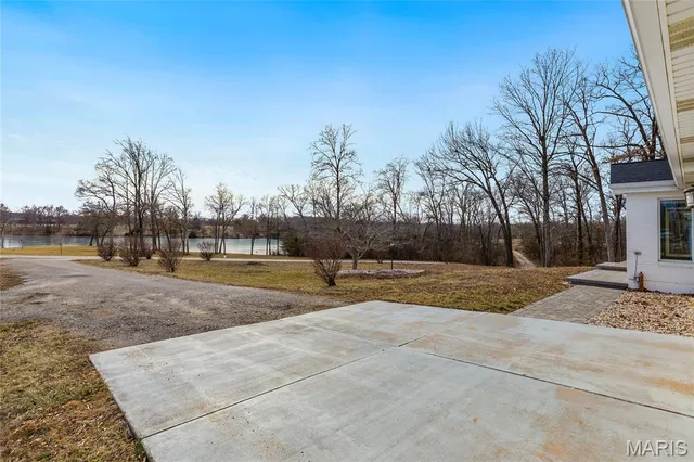 $500,000 | 22121 Glen Ellen Cove, Warrenton, MO 63383