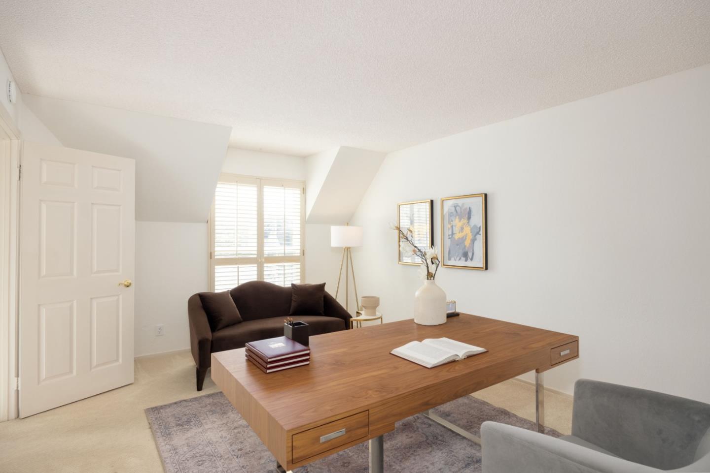 21 Pinehurst Lane Half Moon Bay, CA 94019 - Photo 31 of 43 a workspace with furniture and window