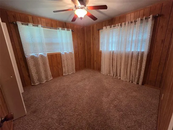 $2,500 | 901 Main Street, Quinlan, TX 75474