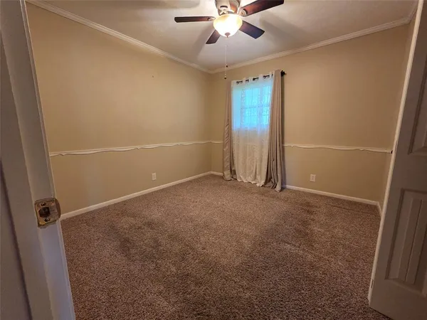 $2,500 | 901 Main Street, Quinlan, TX 75474