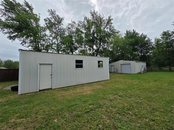$2,500 | 901 Main Street, Quinlan, TX 75474