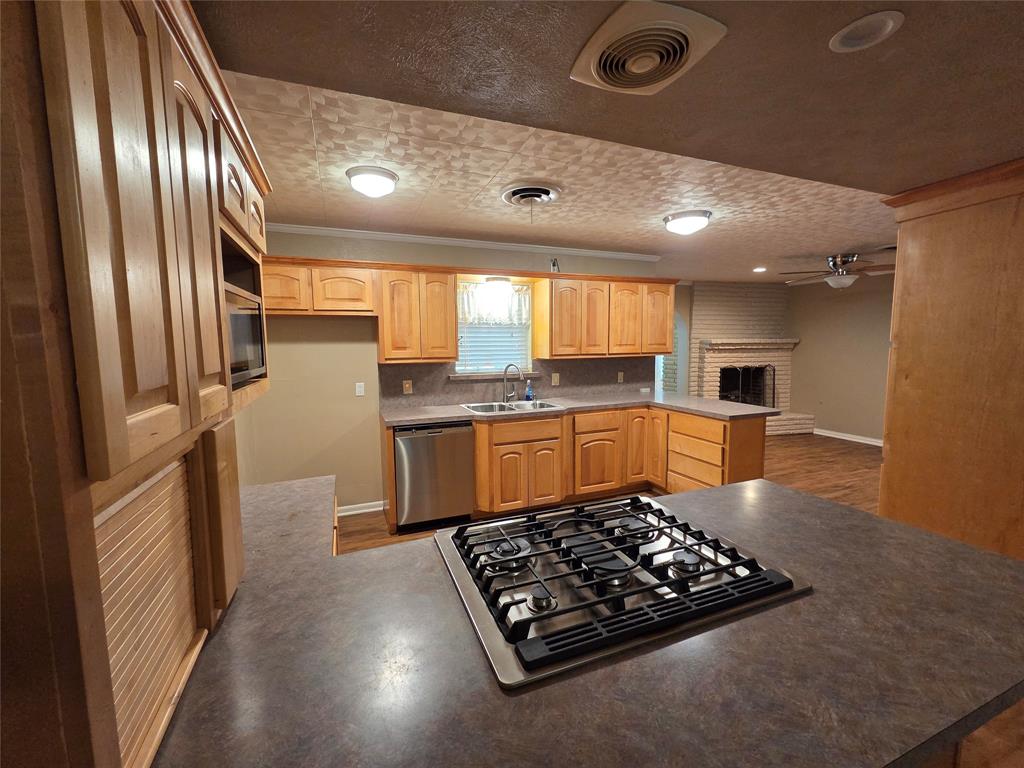 901 Main Street Quinlan, TX 75474 - Photo 6 of 22