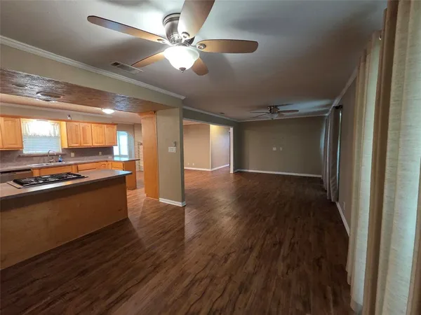 $2,500 | 901 Main Street, Quinlan, TX 75474