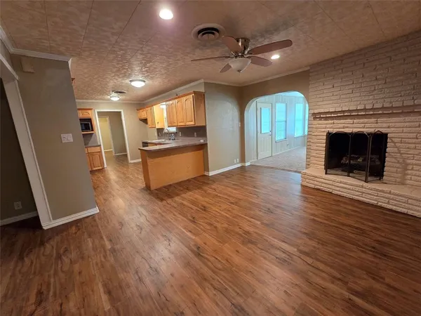 $2,500 | 901 Main Street, Quinlan, TX 75474