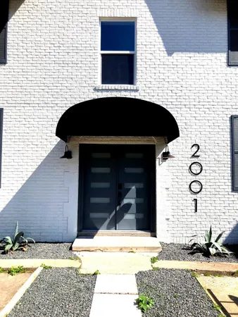 $2,095 | 2001 Brun Street, Unit 1, Houston, TX 77019