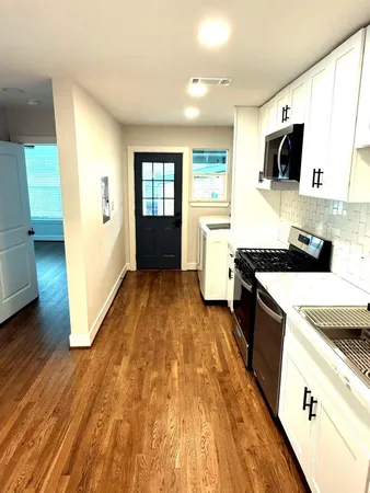 $2,095 | 2001 Brun Street, Unit 1, Houston, TX 77019