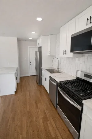 $2,095 | 2001 Brun Street, Unit 1, Houston, TX 77019