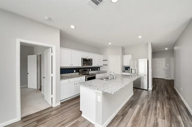 $2,100 | 6306 Highland Trl Drive, Richmond, TX 77469