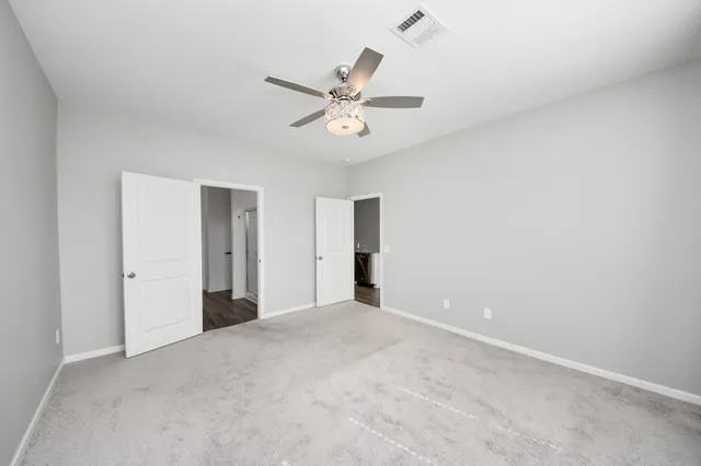 $2,100 | 6306 Highland Trl Drive, Richmond, TX 77469