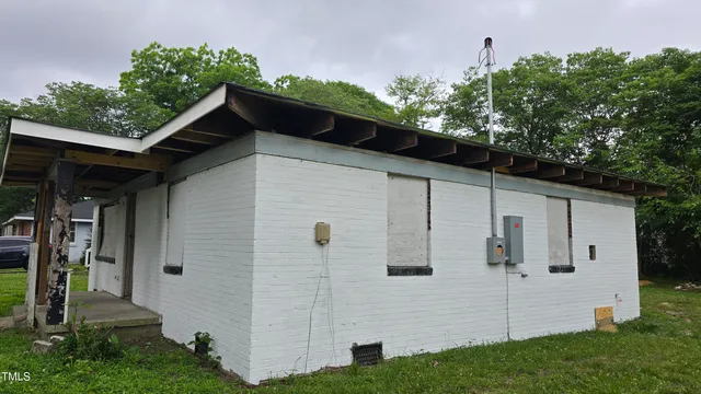 $60,000 | 807 Irma Street Southeast, Wilson, NC 27893