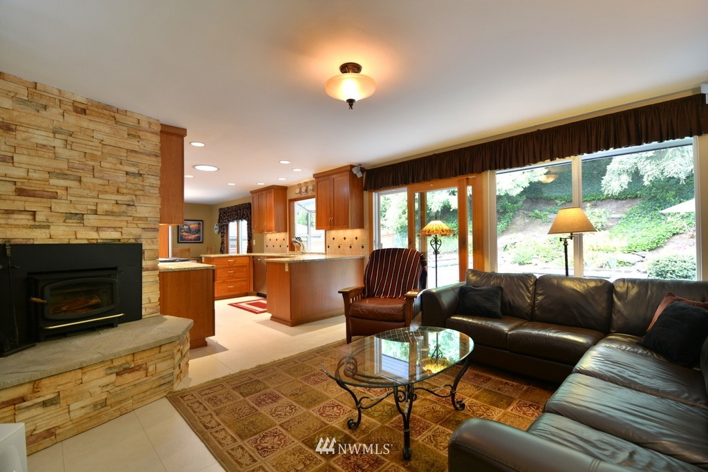 9415 Valhalla Way Bothell, WA 98011 - Photo 11 of 21 Gallery Image 11