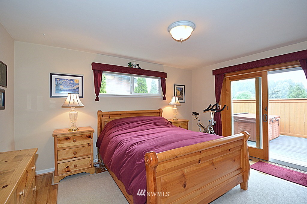 9415 Valhalla Way Bothell, WA 98011 - Photo 15 of 21 Gallery Image 15