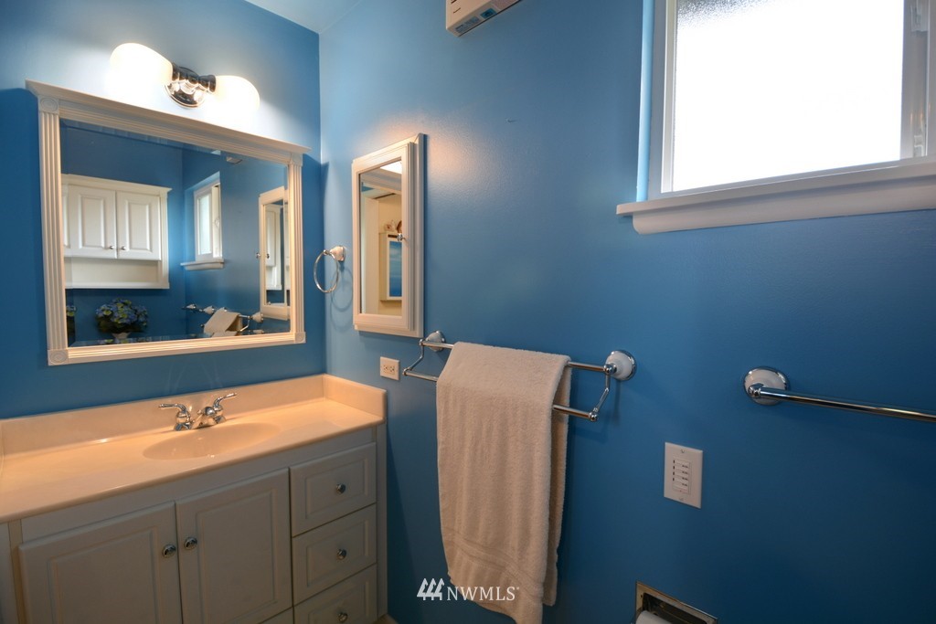 9415 Valhalla Way Bothell, WA 98011 - Photo 17 of 21 Gallery Image 17