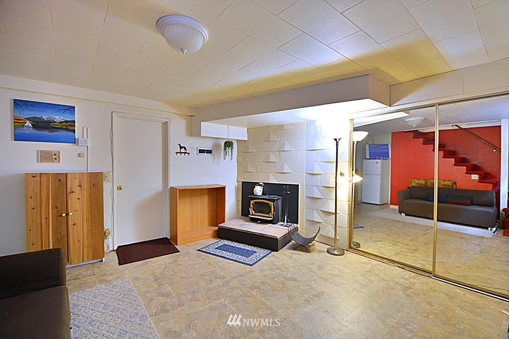 9415 Valhalla Way Bothell, WA 98011 - Photo 19 of 21 Gallery Image 19