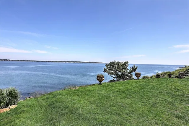 $5,990,000 | 727 Boston Neck Road, Narragansett, RI 02882